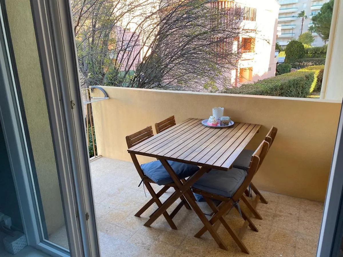 Frejus Var Appartement 150 M Des Plages 0*,  France